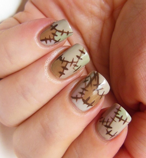 85+ Seriously Spooky Halloween Nail Art Ideas 124 halloween nail ideas 121 85+ Seriously Spooky Halloween Nail Art Ideas - 124
