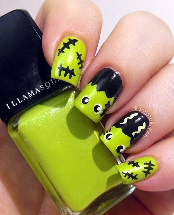 85+ Seriously Spooky Halloween Nail Art Ideas 135 halloween nail ideas 132 85+ Seriously Spooky Halloween Nail Art Ideas - 135