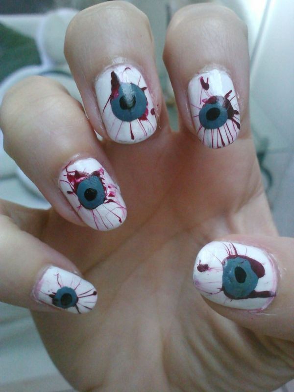 85+ Seriously Spooky Halloween Nail Art Ideas 155 halloween nail ideas 152 85+ Seriously Spooky Halloween Nail Art Ideas - 155