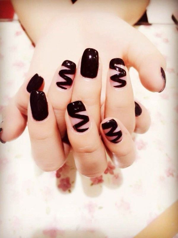 85+ Seriously Spooky Halloween Nail Art Ideas 167 halloween nail ideas 164 85+ Seriously Spooky Halloween Nail Art Ideas - 167