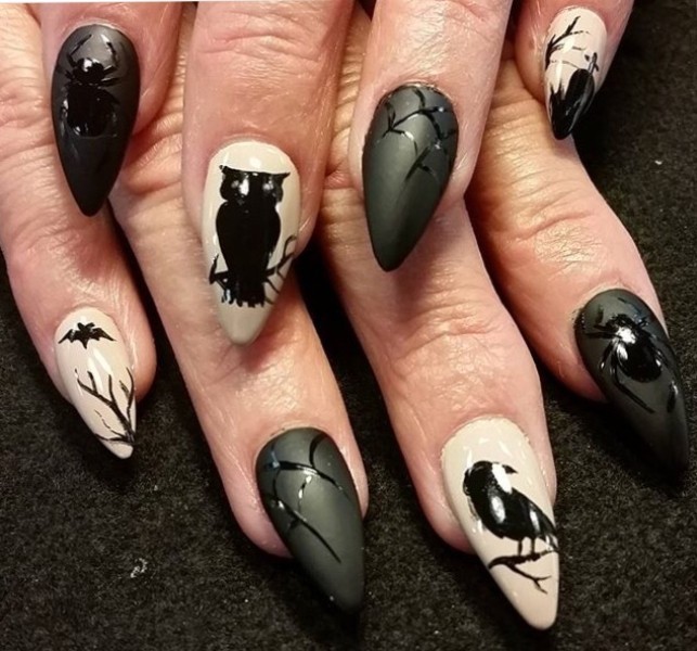 halloween nail ideas 179 85+ Seriously Spooky Halloween Nail Art Ideas - 182