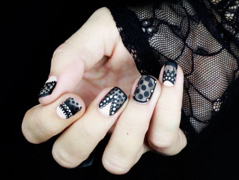 85+ Seriously Spooky Halloween Nail Art Ideas 198 halloween nail ideas 195 85+ Seriously Spooky Halloween Nail Art Ideas - 198