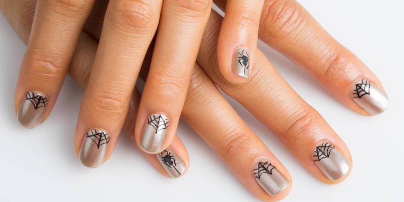 85+ Seriously Spooky Halloween Nail Art Ideas 201 halloween nail ideas 198 85+ Seriously Spooky Halloween Nail Art Ideas - 201