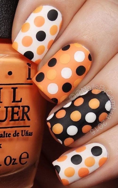 85+ Seriously Spooky Halloween Nail Art Ideas 4 halloween nail ideas 2 1 85+ Seriously Spooky Halloween Nail Art Ideas - 4