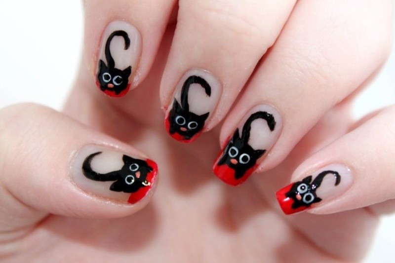 85+ Seriously Spooky Halloween Nail Art Ideas 209 halloween nail ideas 206 85+ Seriously Spooky Halloween Nail Art Ideas - 209