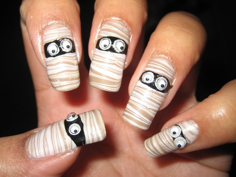 halloween nail ideas 226 85+ Seriously Spooky Halloween Nail Art Ideas - 229
