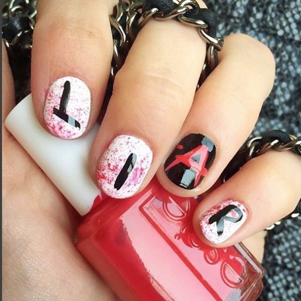 85+ Seriously Spooky Halloween Nail Art Ideas 44 halloween nail ideas 35 85+ Seriously Spooky Halloween Nail Art Ideas - 44