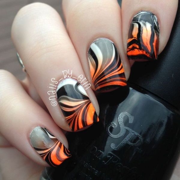 85+ Seriously Spooky Halloween Nail Art Ideas 57 halloween nail ideas 48 85+ Seriously Spooky Halloween Nail Art Ideas - 57
