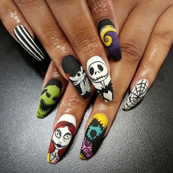 halloween-nail-ideas-52 89+ Seriously Spooky Halloween Nail Art Ideas
