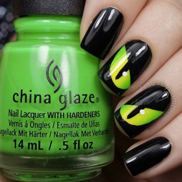 85+ Seriously Spooky Halloween Nail Art Ideas 70 halloween nail ideas 61 85+ Seriously Spooky Halloween Nail Art Ideas - 70