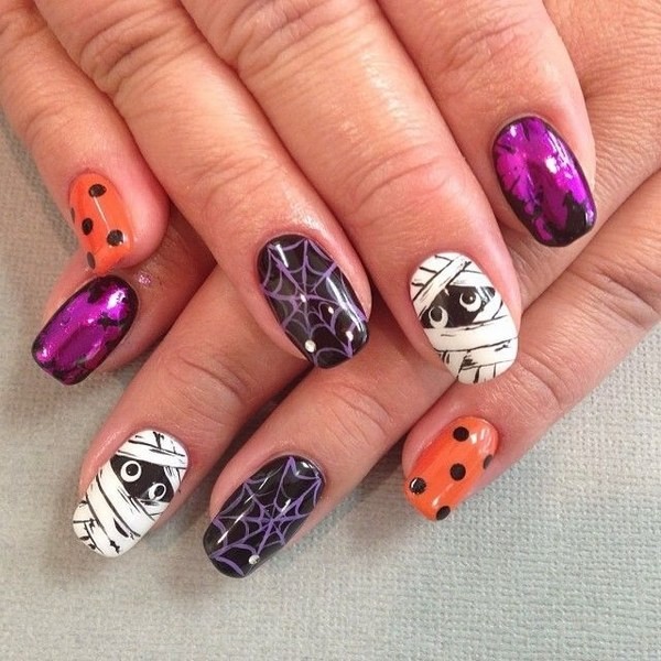 85+ Seriously Spooky Halloween Nail Art Ideas 100 halloween nail ideas 91 85+ Seriously Spooky Halloween Nail Art Ideas - 100