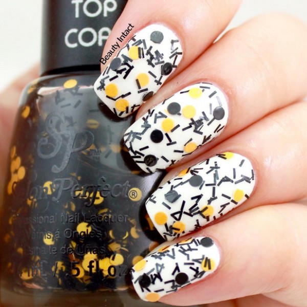 85+ Seriously Spooky Halloween Nail Art Ideas 104 halloween nail ideas 95 85+ Seriously Spooky Halloween Nail Art Ideas - 104