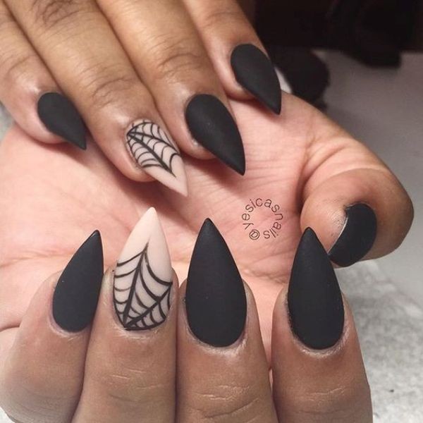85+ Seriously Spooky Halloween Nail Art Ideas 106 halloween nail ideas 97 85+ Seriously Spooky Halloween Nail Art Ideas - 106