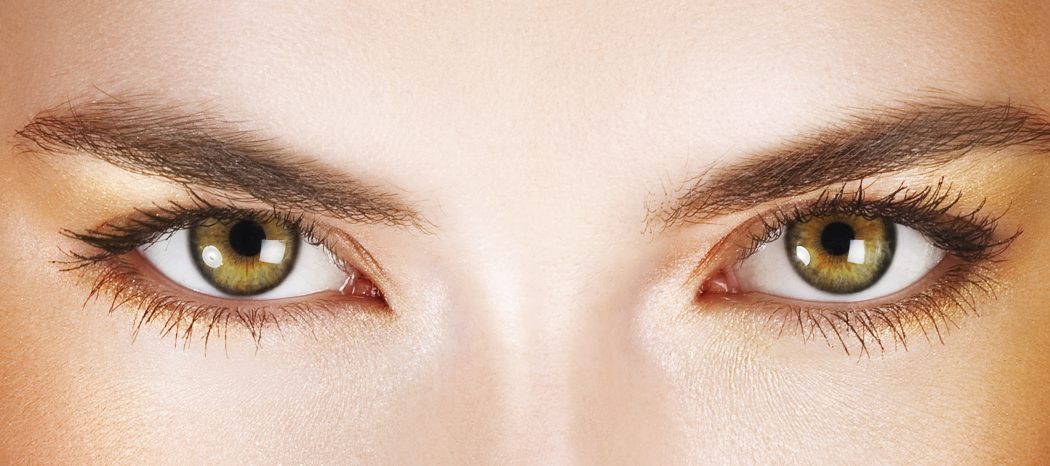 shutterstock 57298372 1 Get Whiter Eye Whites with These 7 Exclusive Tips! - 2