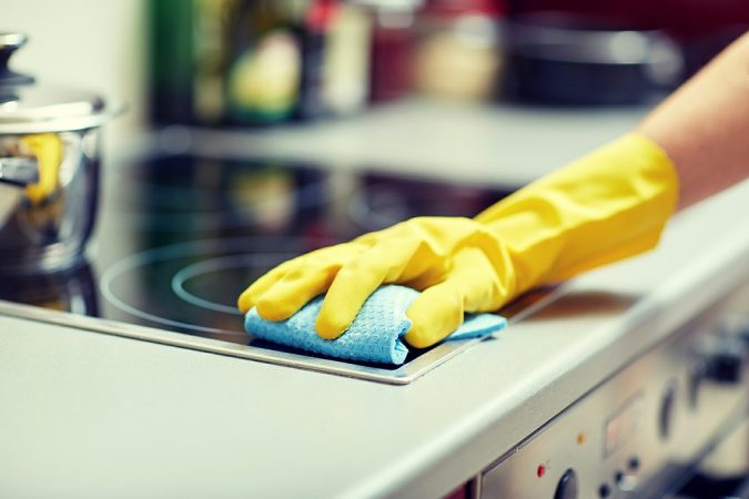 small apartment cleaning oven 5 Best Ways to Make Your Small Space Cleaner - 7