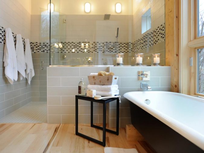7 Unique Ways to Get Luxury Hotel Bathroom at Home 7 usig tray to organize bathroom 7 Unique Ways to Get Luxury Hotel Bathroom at Home - 7