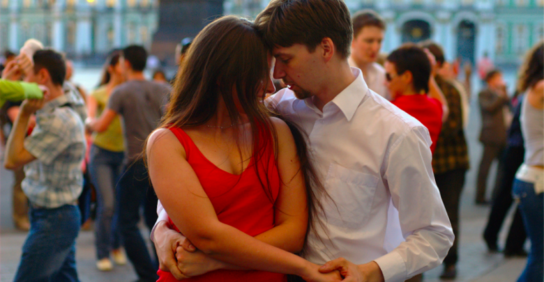 Couples dancing Salsa 5 Must-have Moments Every Couple Should Experience - places for couples 40