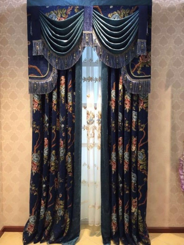 blackout-curtains-with-tassels-2 7 Luxurious Blackout Curtain Ideas That Will Turn Your Window into a Piece of Art