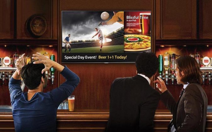 combination of TV and digital signage 7 Reasons Digital Signage Gets Your Business More Customers - 4