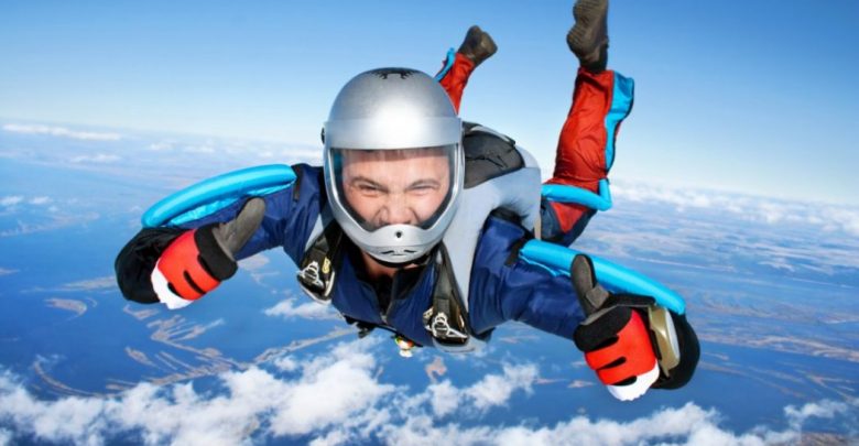 skydiving History of Skydiving: The Ultimate Thrill - flying in the sky 1