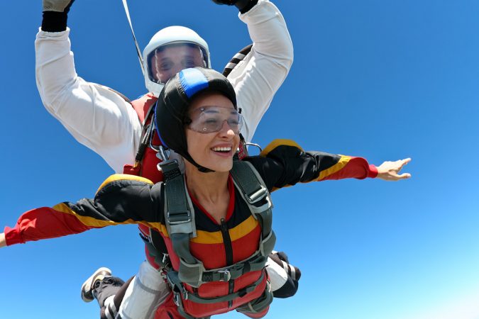 History of Skydiving: The Ultimate Thrill 6 skydiving tandem jump History of Skydiving: The Ultimate Thrill - 6