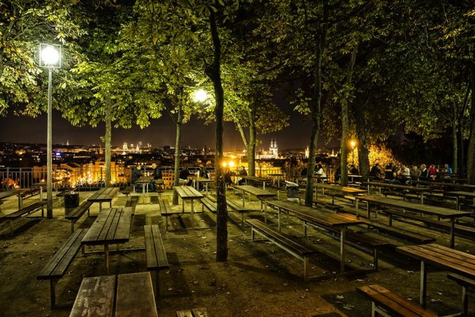 the-Beer-Gardens-Brague-675x450 Top 10 Things to Do in Prague Evenings