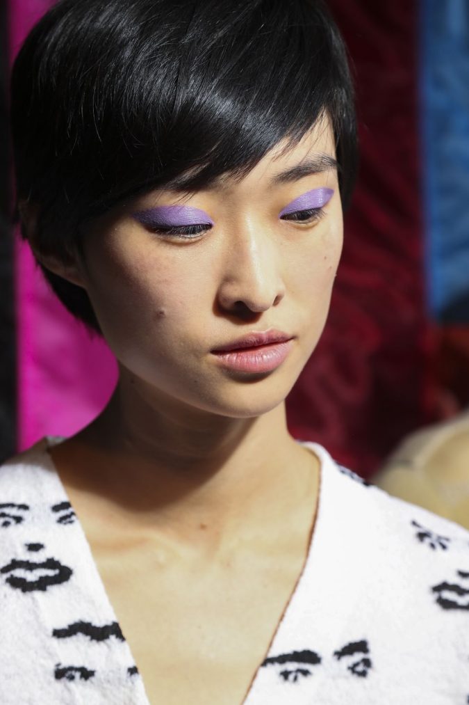 11 Exclusive Makeup Ideas for a Gorgeous Look 17 Bold Lilac Eye makeup spring summer 2018 hair makeup trends missoni 11 Exclusive Makeup Ideas for a Gorgeous Look - 17