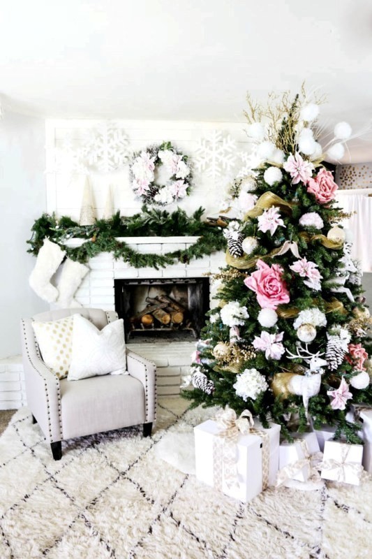 Christmas tree decoration ideas 2018 61 96+ Fabulous Christmas Tree Decoration Ideas - 62