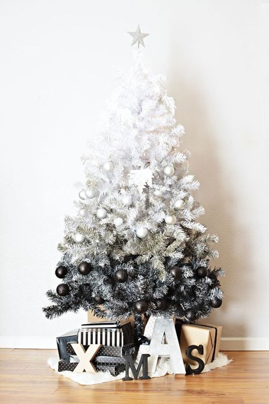 Christmas tree decoration ideas 2018 69 96+ Fabulous Christmas Tree Decoration Ideas - 70