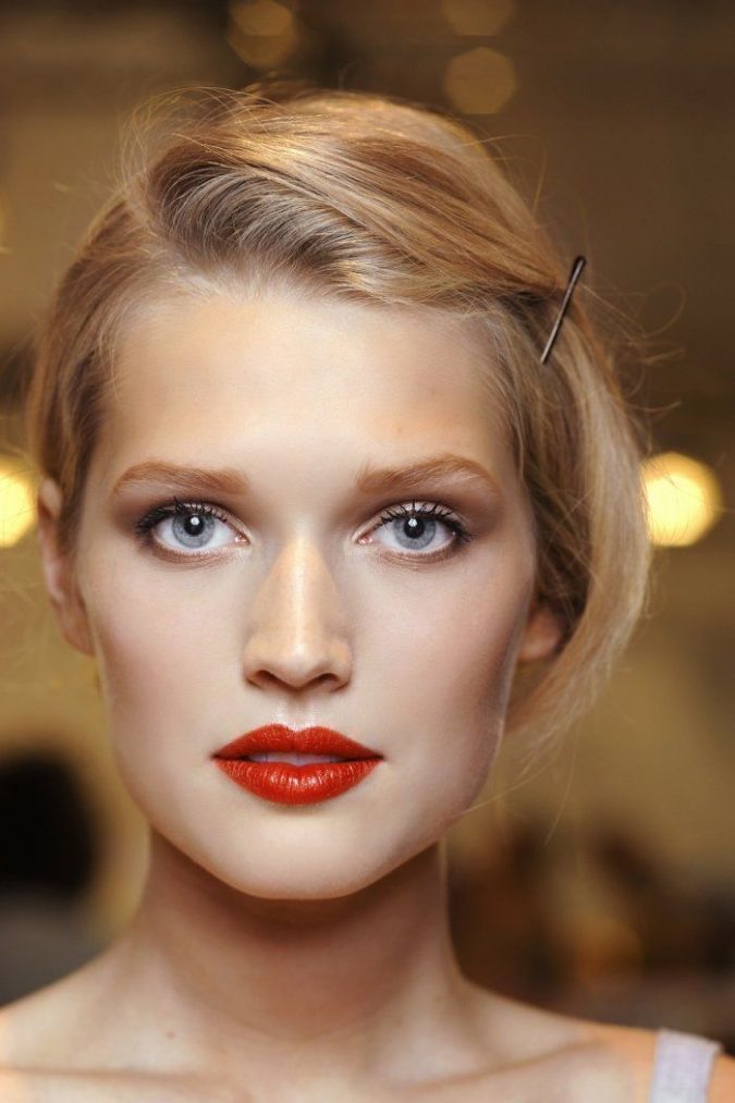 Classic Red Lips with Barely there Eye Makeup bridal beauty 11 Exclusive Makeup Ideas for a Gorgeous Look - 3