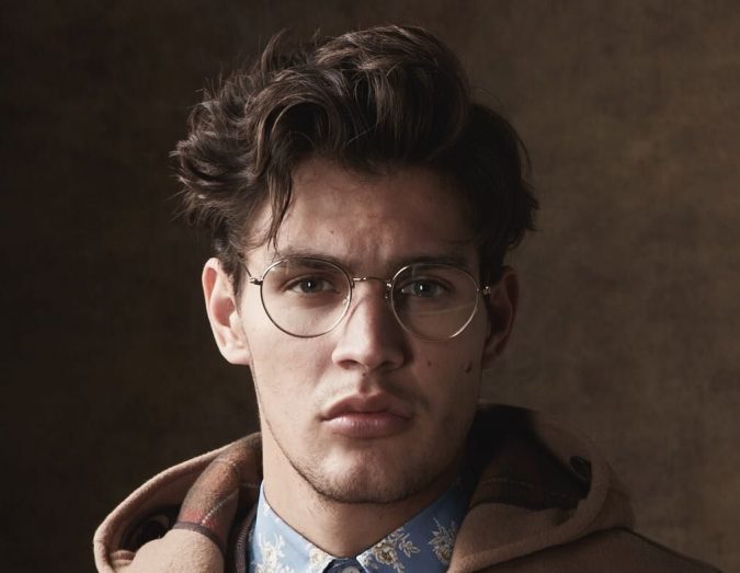 High-and-Messy-Bangs-men-hairstyle-675x523 2020 Trends: 6 Trendy Wavy Hairstyles For Men