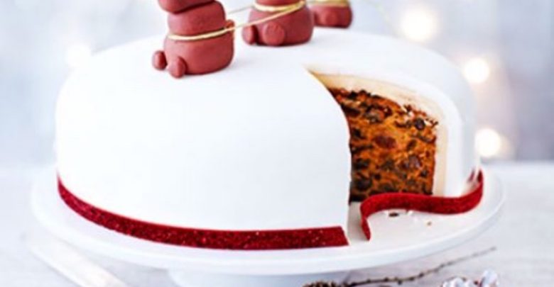 Rudolph Christmas cake Top 10 Mouth-watering Christmas Cake Decorations - Christmas cakes 50