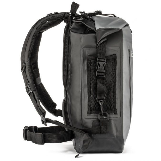 Top 10 Fabulous Christmas Gifts for Teens 14 Waterproof backpack Top 10 Fabulous Christmas Gifts for Teens - 14