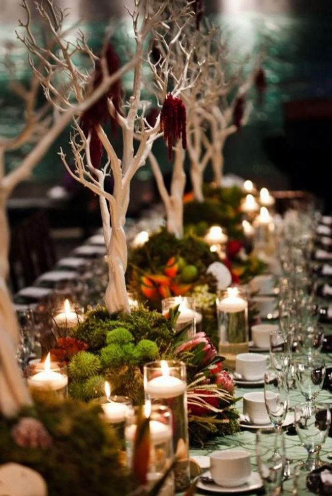 8 Festive Tips for a Christmas-Themed Wedding 12 Wedding Christmas dinner table 8 Festive Tips for a Christmas-Themed Wedding - 12