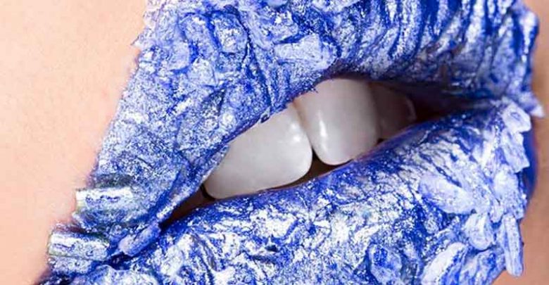 bl Bizarre Toilet Paper Lip Art ... [4 Steps] - make-up trends 1