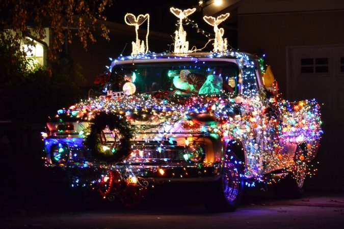 christmas lights truck Top 10 Outdoor Christmas Light Ideas - 11