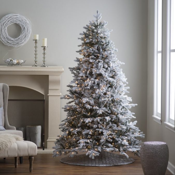 christmas tree Top 10 Outdoor Christmas Light Ideas - 20