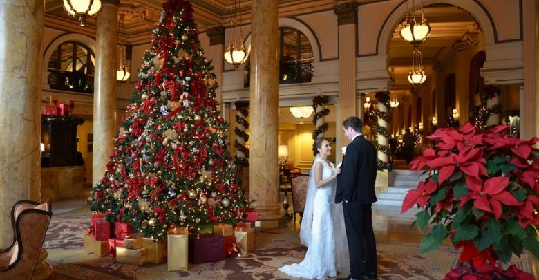 christmas wedding in washington dc willard hotel jessica schmitt photography 8 Festive Tips for a Christmas-Themed Wedding - Christmas 2018 1