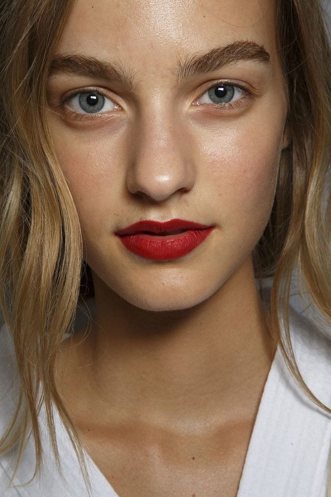 deep red lips with no other makeup 11 Exclusive Makeup Ideas for a Gorgeous Look - 5