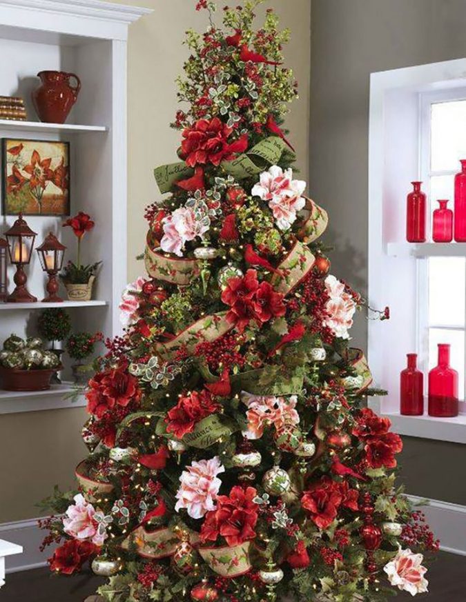 floral christmas tree 3 Top 10 Christmas Decoration Ideas & Trends - 6