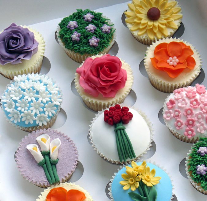 flower cupcakes garden party 2 Top 10 Most Creative Spring Party Ideas - 9