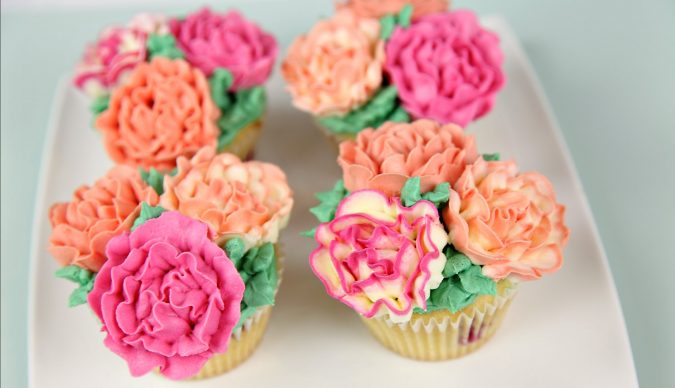 flower cupcakes garden party Top 10 Most Creative Spring Party Ideas - 8