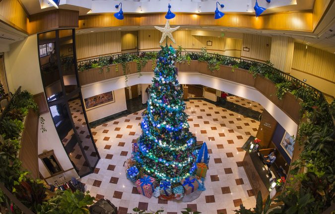 Top 10 Exclusive Tips to Find Cheapest Hotel Deals 17 hotel reception in Christmas season Top 10 Exclusive Tips to Find Cheapest Hotel Deals - 17