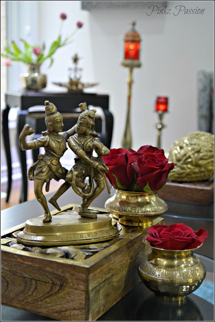 Home Decor India Stores : Vibrant Indian Homes - Home Decor Designs - Select from our huge collection of wall decor, clocks, posters, candles home decor is such a powerful thing that it can completely turn around the look of your home.