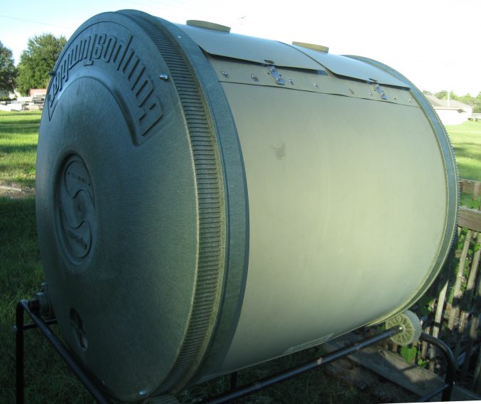 large Composter How to Choose the Right Composter - 12