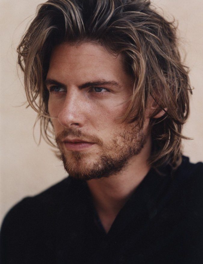 long hairstyles for men Top 6 Trendy Wavy Hairstyles For Men - 7