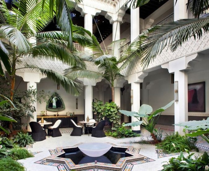 moroccan-style-home-garden-675x554 5 Most Inspiring Landscaping Ideas for 2020