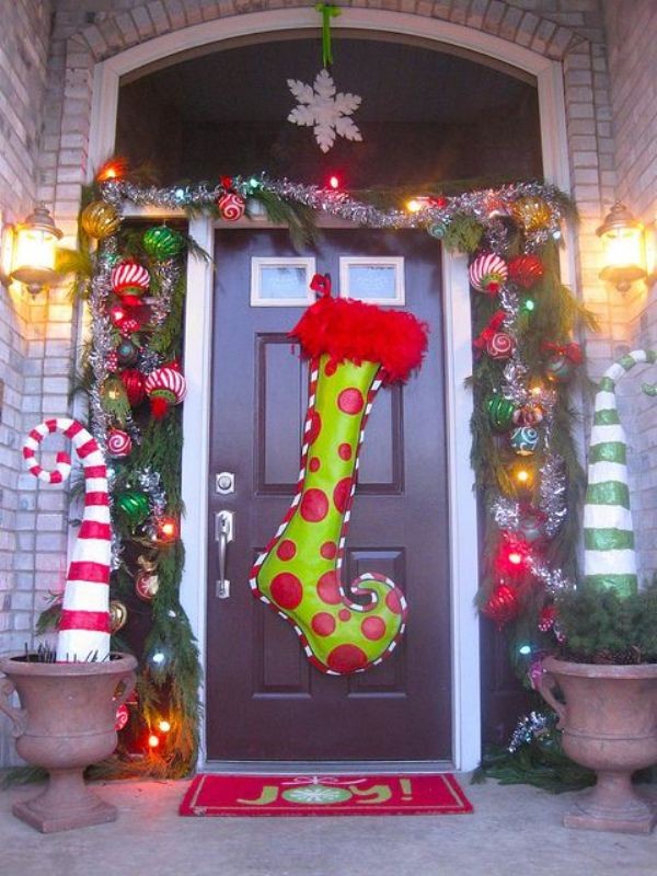98+ Magical Christmas Light Decoration Ideas for Your Yard 104 outdoor Christmas light decoration ideas 102 98+ Magical Christmas Light Decoration Ideas for Your Yard - 104
