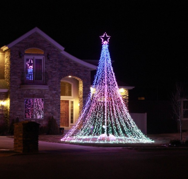 outdoor-Christmas-light-decoration-ideas-118 98+ Magical Christmas Light Decoration Ideas for Your Yard