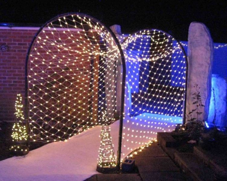outdoor-Christmas-light-decoration-ideas-124 98+ Magical Christmas Light Decoration Ideas for Your Yard